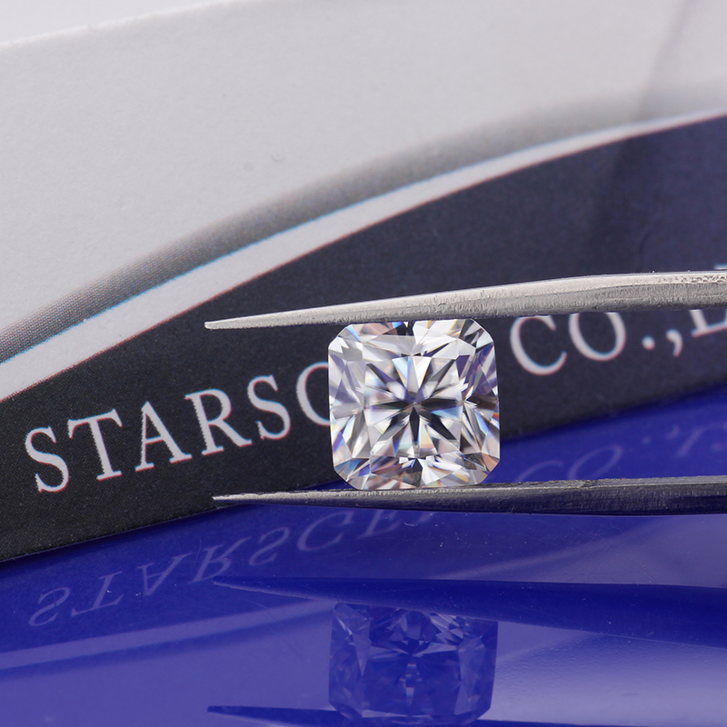 DEF Color Square Shape Radiant Cut Moissanite
